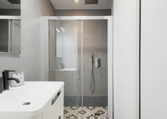 Apartment Easylife - Elegante Sui Navigli Milan