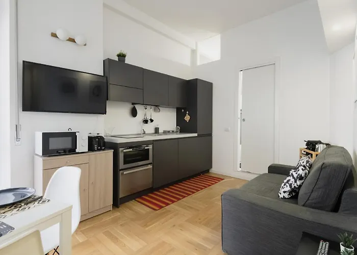 Easylife - Elegante Sui Navigli Apartment