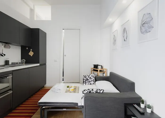 Easylife - Elegante Sui Navigli Apartment